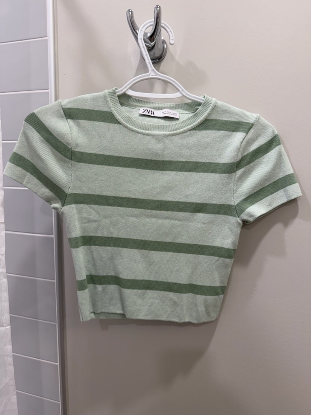 Zara Light Green + Olive Striped Short Sleeve Knit Top